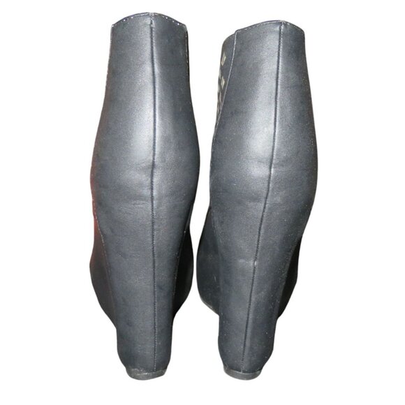 Chase & Chloe Perforated Black Vegan Leather Platform Wedges size 8 brand new - Picture 3 of 9